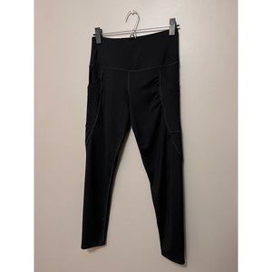 SO High Rise Sporty 7/8 Legging with Pockets - Size Medium - Black